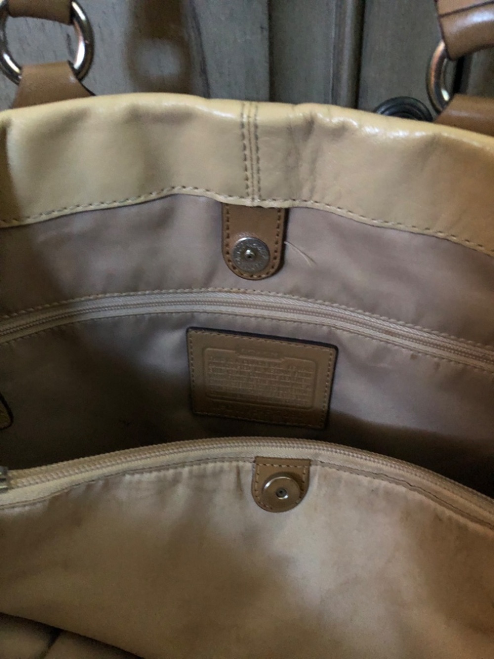 Coach purse - Picture 2 of 2